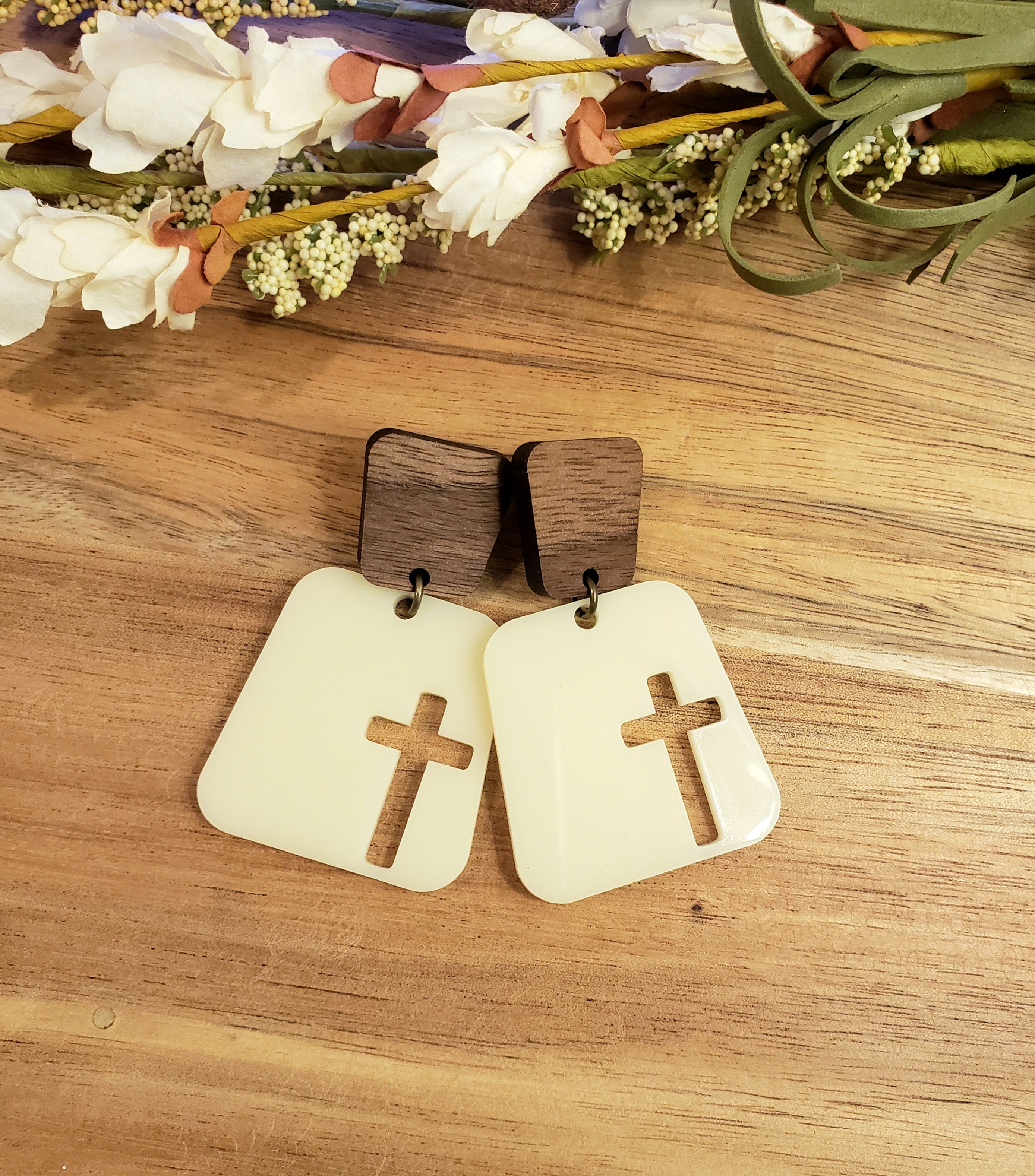 Square Cross Earrings - Cream